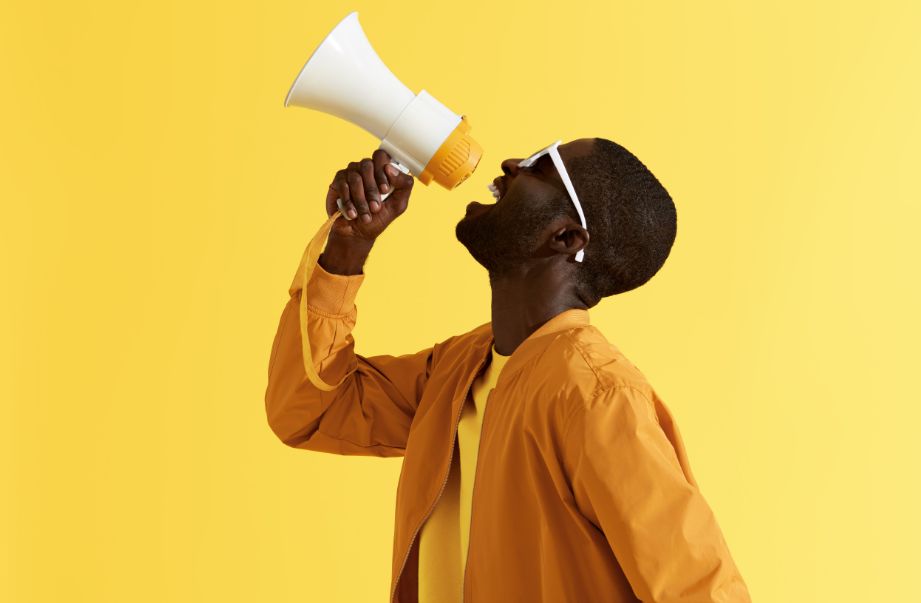 best marketing strategies for a new t-shirt business